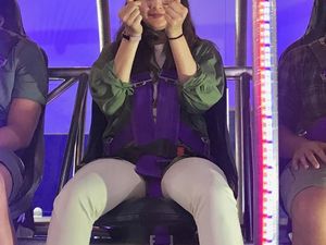 #JalanBarengGrab, Luna Maya Seru-seruan Main Reverse Bungy di Bali