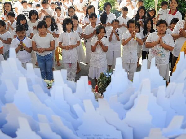 Sambut Waisak, Warga Denpasar Gelar Upacara Pattidana