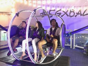 Momen Seru Dilempar ke Ketinggian 50 Meter di #JalanBarengGrab