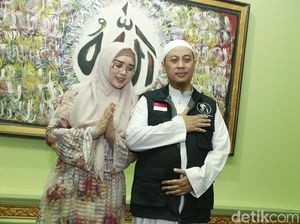 Penjelasan Dewan Thariqah Soal Rambut Nabi Muhammad yang Dibawa Opick Penjelasan Dewan Thariqah Soal Rambut Nabi Muhammad yang Dibawa Opick