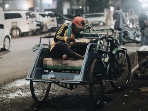 Dalam Sebungkus Nasi Kita Bersaudara