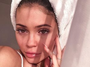 Kylie Jenner Segera Rilis Skin Care yang Bikin Wajah Glowing Kylie Jenner Segera Rilis Skin Care yang Bikin Wajah Glowing