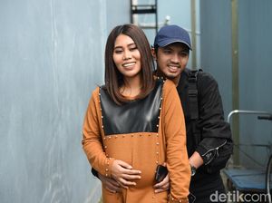 Hamil Anak Pertama, Evi Masamba Ngambek Melulu Hamil Anak Pertama, Evi Masamba Ngambek Melulu