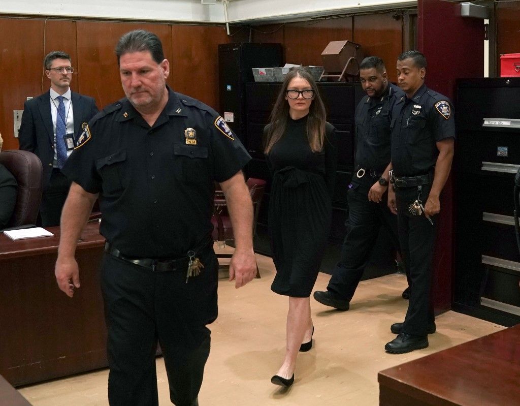 Fake German heiress Anna Sorokin arrives in court  during her sentencing at Manhattan Supreme Court May 9, 2019 following her conviction last month on multiple counts of grand larceny and theft of services (Photo by TIMOTHY A. CLARY / AFP)