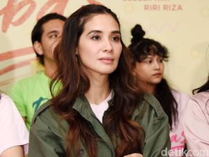 Marsha Timothy Tak Tega Lihat Anaknya yang Berusia Lima Tahun Puasa Penuh Marsha Timothy Tak Tega Lihat Anaknya yang Berusia Lima Tahun Puasa Penuh