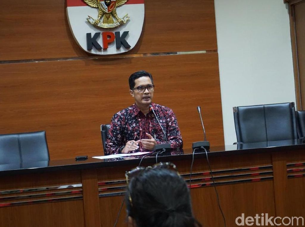 KPK Tetapkan Tersangka Baru Gratifikasi Eks Bupati Subang Ojang Sohandi KPK Tetapkan Tersangka Baru Gratifikasi Eks Bupati Subang Ojang Sohandi