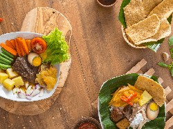 Bukber Enak dengan Sate Buntel Juicy hingga Serabi khas Solo di Sini