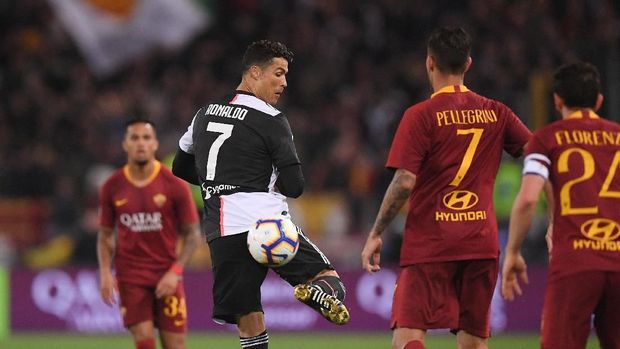Cristiano Ronaldo tak berhasil membobol gawang AS Roma.