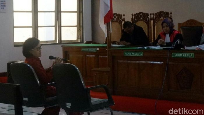 Anggota exco PSSI Papat Yunisa (Uje Hartono/detikSport) Anggota exco PSSI Papat Yunisa (Uje Hartono/detikSport)