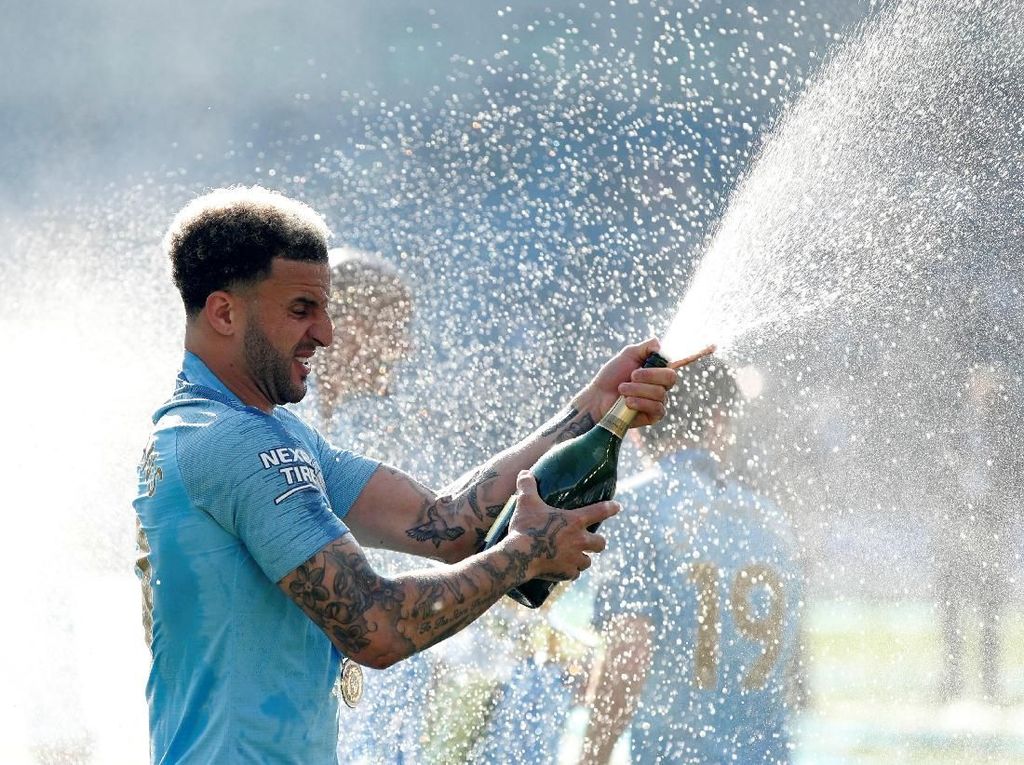 Kyle Walker Diikat Man City Sampai 2024 Kyle Walker Diikat Man City Sampai 2024
