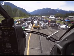 Hypercar VS Helikopter, Siapa yang Menang?