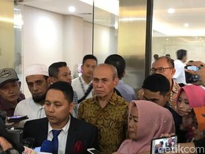Diperiksa 5 Jam, Kivlan Zen: Saya Anggap Ini Sudah Selesai Diperiksa 5 Jam, Kivlan Zen: Saya Anggap Ini Sudah Selesai