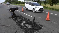 Jelang Mudik, Perbaikan Tol Brebes-Pejagan Terus Dikebut