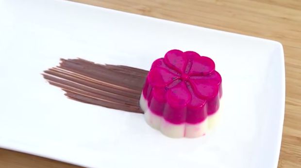 Menu Buka Puasa: Puding Lava Buah Naga, Indah Merona Gugah Selera