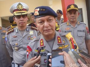 Densus 88 Telusuri Jejak Komunikasi Rofik Pelaku Bom Kartasura Densus 88 Telusuri Jejak Komunikasi Rofik Pelaku Bom Kartasura