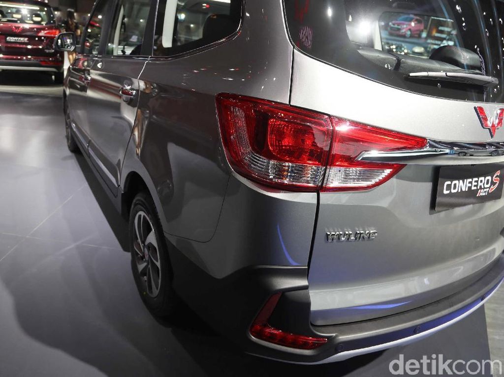 Seberapa Laris Wuling Confero Bertransmisi ala Motor Bebek? Seberapa Laris Wuling Confero Bertransmisi ala Motor Bebek?
