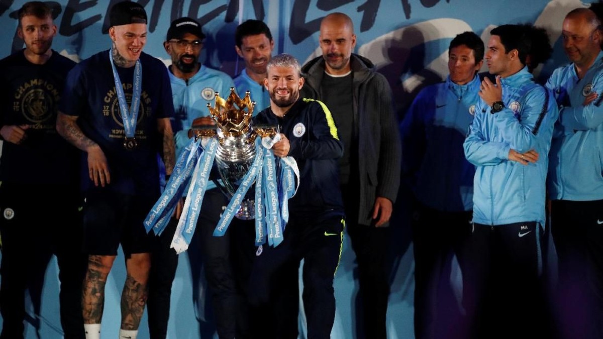 Sergio Aguero saat merayakan gelar juara bersama Manchester City (Carl Recine/Reuters)