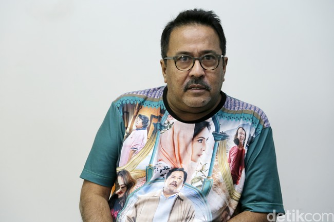 Rano Karno Disebut Terima Rp 700 Juta Terkait Pengadaan Alkes di Banten Rano Karno Disebut Terima Rp 700 Juta Terkait Pengadaan Alkes di Banten