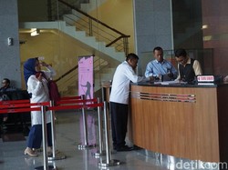 Video: KPK Kembali Periksa Sekjen Kemenag