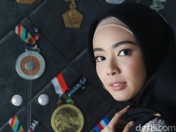 Achmad Zubayr, Putra Pertama Lindswell Kwok-Achmad Hulaefi