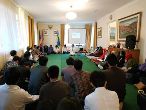 Melatih Kesabaran Berpuasa 19 Jam di Swedia