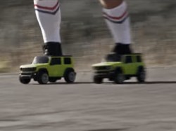Sepatu Roda Berbentuk Suzuki Jimny, Lucu Juga