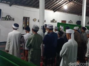 Tarawih 8 Jam di Magetan Dimulai Bakda Isya Hingga Sahur