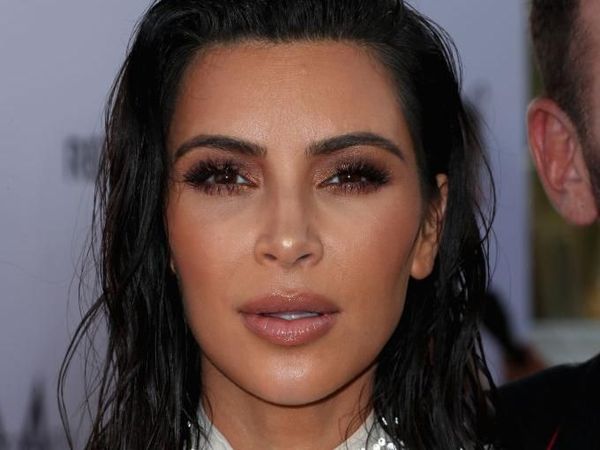 Foto: Gaya Seksi Kim Kardashian Populerkan Tren Tampil Basah