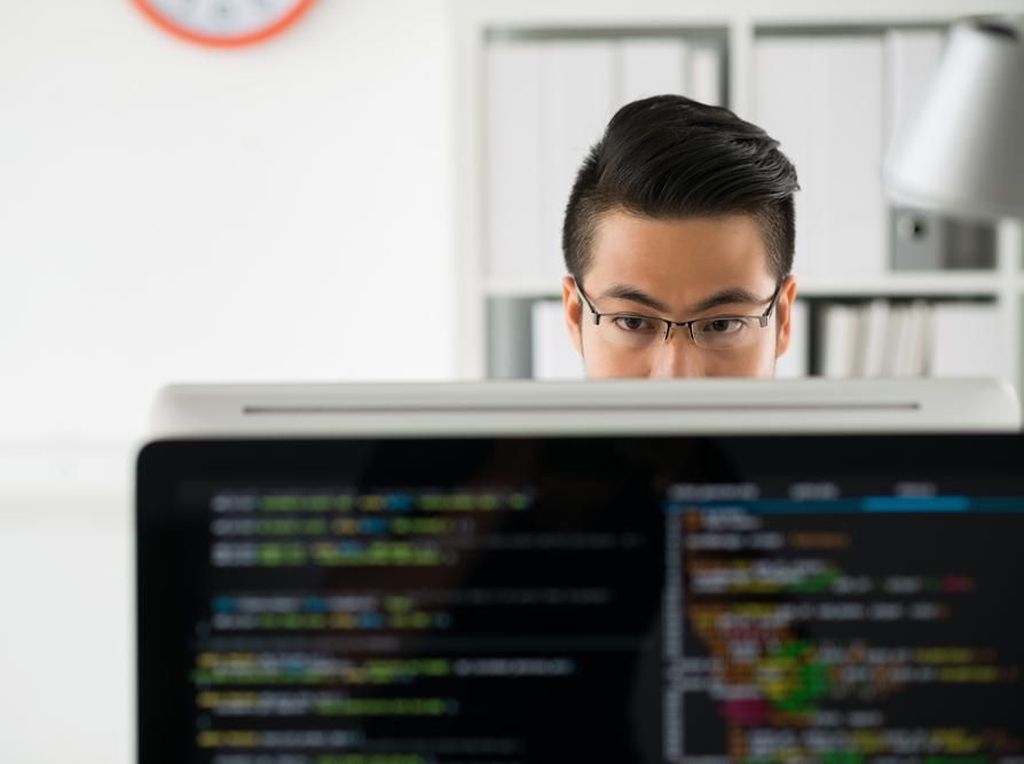 Harga Mahal yang Harus Ditebus jika Pakai Software Bajakan Harga Mahal yang Harus Ditebus jika Pakai Software Bajakan