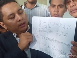Pengacara: Eggi Sudjana Diberi Surat Penangkapan Saat Diperiksa Penyidik