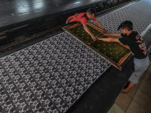 4 Contoh Seni Grafis: Kenali Pengertian, Jenis, dan Kelebihannya 4 Contoh Seni Grafis: Kenali Pengertian, Jenis, dan Kelebihannya