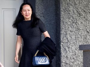 Bos Huawei Setahun Ditahan, China Peringatkan Kanada Bos Huawei Setahun Ditahan, China Peringatkan Kanada