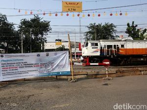 Potret Perlintasan Kereta Pisangan Lama yang Ditutup