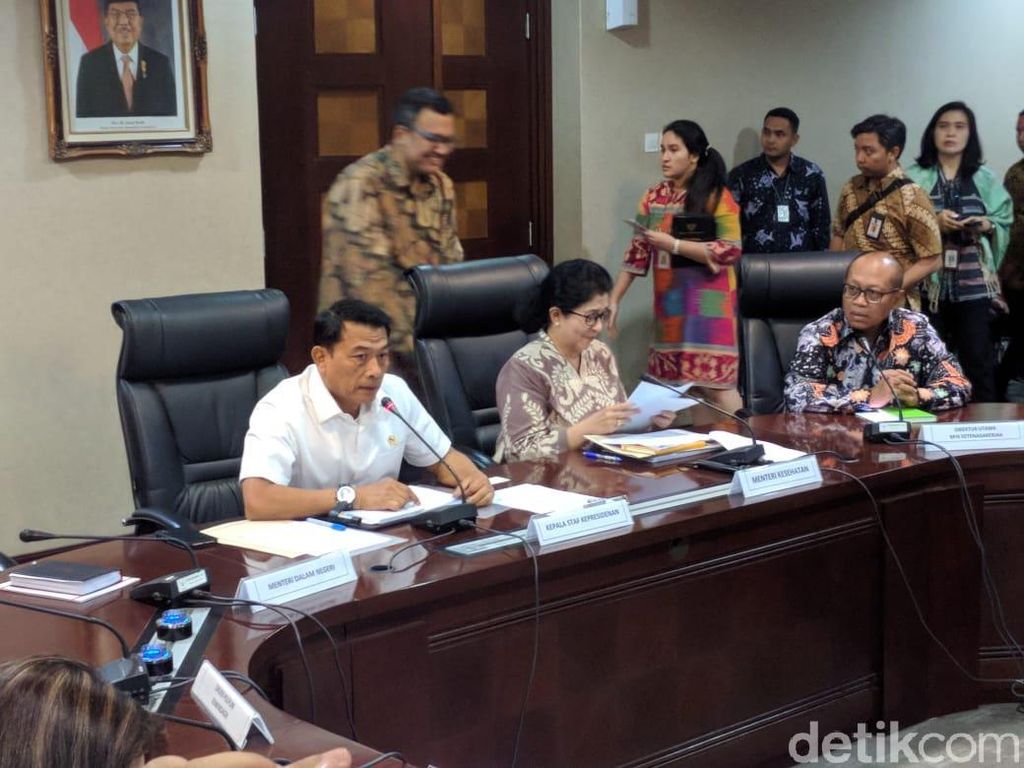 Moeldoko: Tak Ada KPPS Meninggal karena Racun, itu Pernyataan Sesat! Moeldoko: Tak Ada KPPS Meninggal karena Racun, itu Pernyataan Sesat!