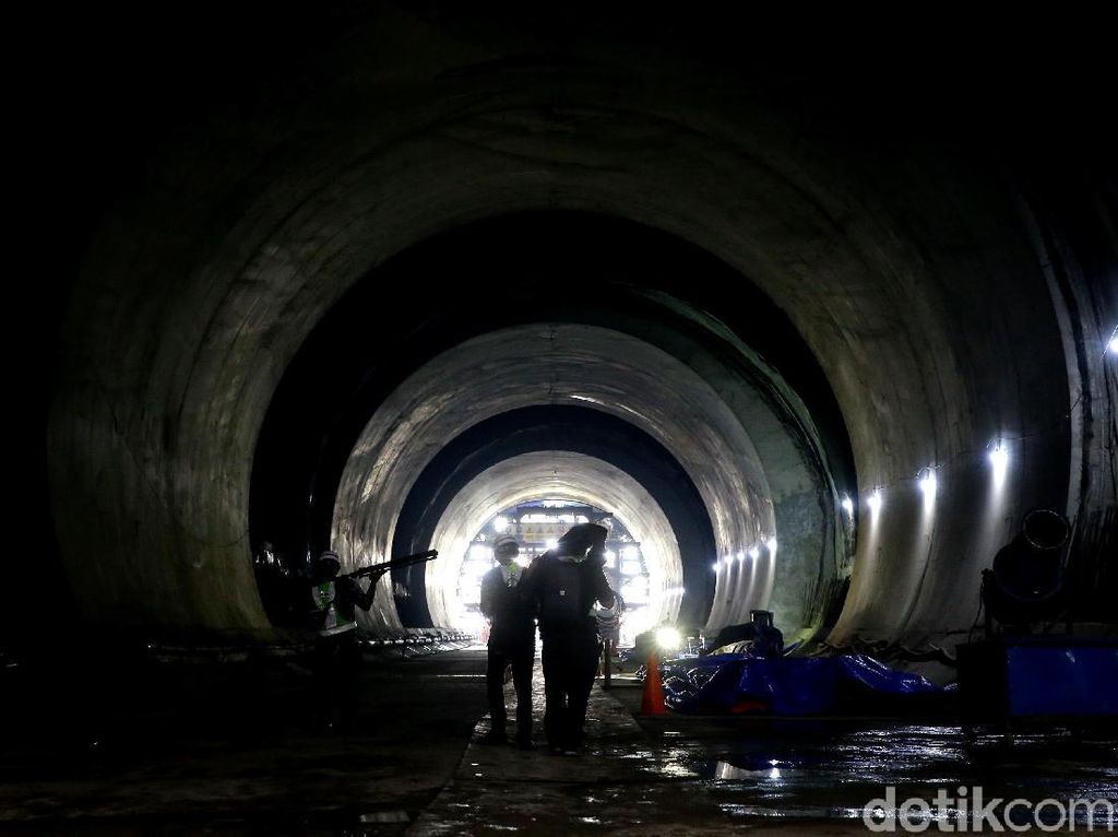 Biang Kerok Tanah Proyek Kereta Cepat Runtuh Terkuak, Tunnel Terhambat?