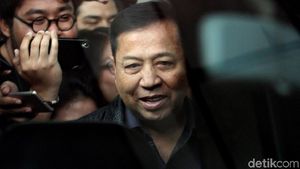 Diperiksa Soal Kasus Sofyan Basir, Setnov Senyum-senyum Aja