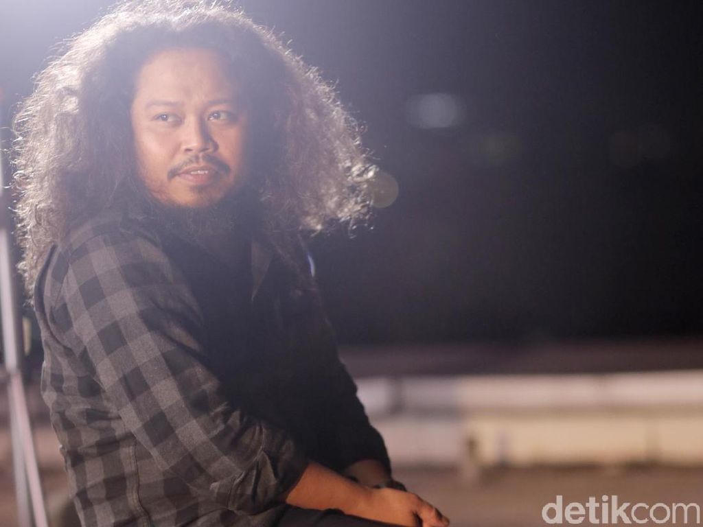 Sindir Orang yang Sepelekan COVID-19, Pusakata: Lo Merusak Hidup dan Ketenangan Sindir Orang yang Sepelekan COVID-19, Pusakata: Lo Merusak Hidup dan Ketenangan