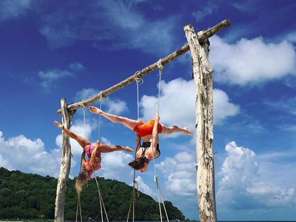 Liburannya Ninja Cantik Australia, Olivia Vivian