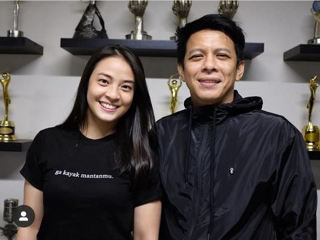 Pamer Pasangan, VJ Laissti Dinilai Lebih Cocok dengan Ariel NOAH Pamer Pasangan, VJ Laissti Dinilai Lebih Cocok dengan Ariel NOAH
