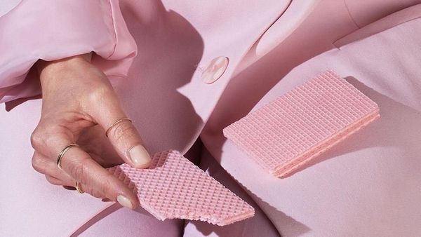 Keren! Fotografer Ini Padukan Warna dan Cemilan