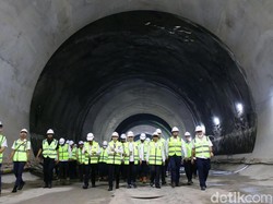 Kang Emil akan Integrasikan Kereta Cepat Jakarta-Bandung dan LRT
