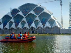 Kerasukan-Tenggelam di Masjid Terapung Gedebage, Dede Ditemukan Tewas Kerasukan-Tenggelam di Masjid Terapung Gedebage, Dede Ditemukan Tewas