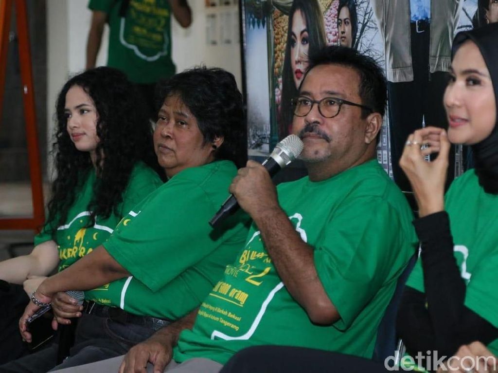 Si Doel The Movie 2 Bakal Bukber 3.000 Orang Si Doel The Movie 2 Bakal Bukber 3.000 Orang