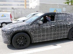 Mobil Canggih BMW Mulai Diuji Interiornya Mulai Terlihat