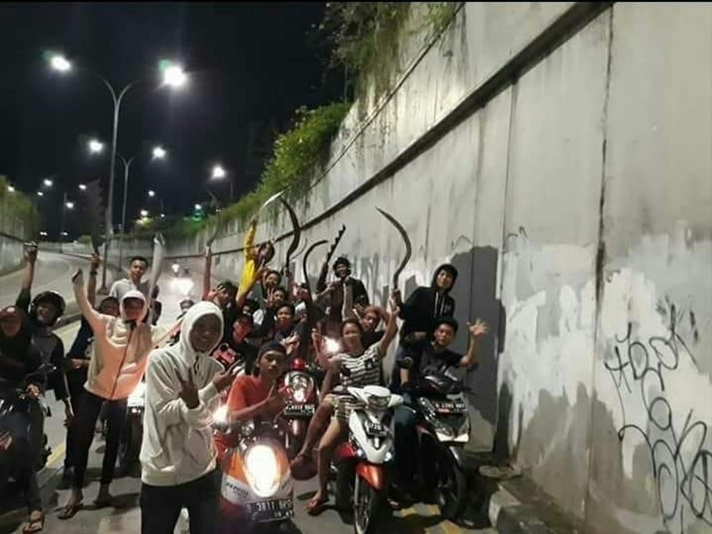 Baru-baru Ini Beredar Video-Foto Geng Motor Jakarta, Ini Faktanya Baru-baru Ini Beredar Video-Foto Geng Motor Jakarta, Ini Faktanya