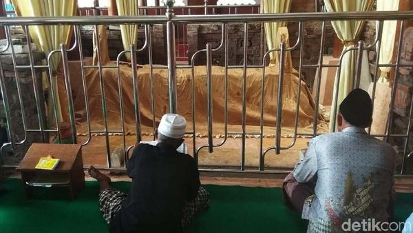 Makam Pangeran Mekkah di Kediri Ramai Peziarah