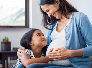 Wanita Hamil Tak Boleh Makan Durian, Apa Benar?
