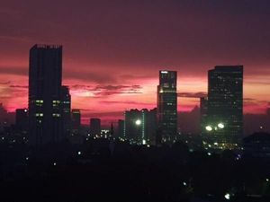 Potret Manis Senja di Selatan Jakarta