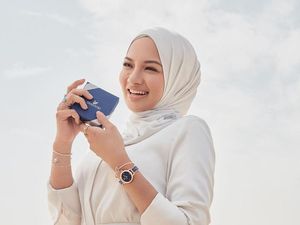 Pertama Kalinya Swarovski Gandeng Hijabers Jadi Model Iklan Pertama Kalinya Swarovski Gandeng Hijabers Jadi Model Iklan