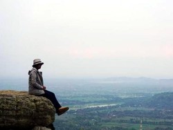 Ngabuburit Asyik di Bukit Selo Langit